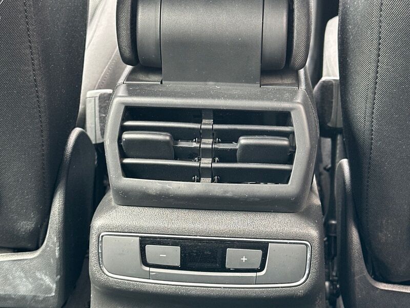 More views of Audi Q4 e-tron