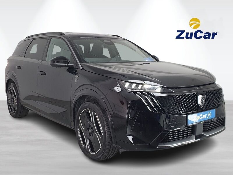 More views of Peugeot 5008