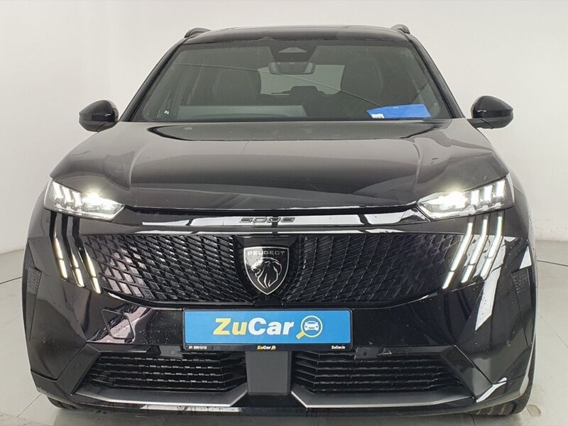 More views of Peugeot 5008