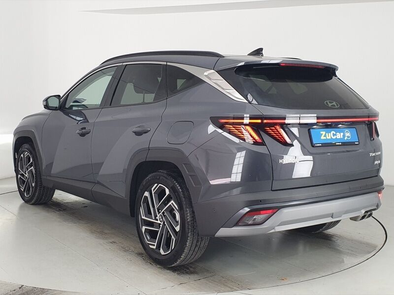 More views of Hyundai Tucson