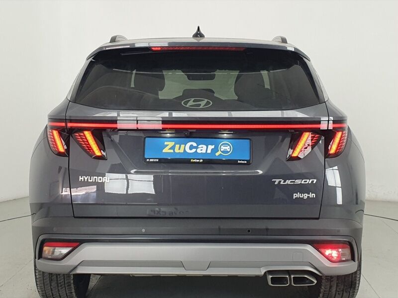 More views of Hyundai Tucson