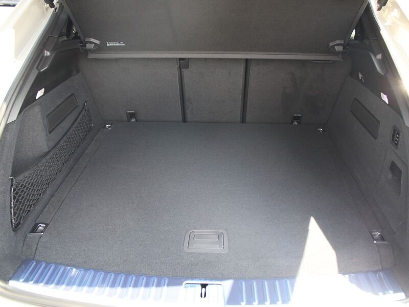 More views of Porsche Cayenne
