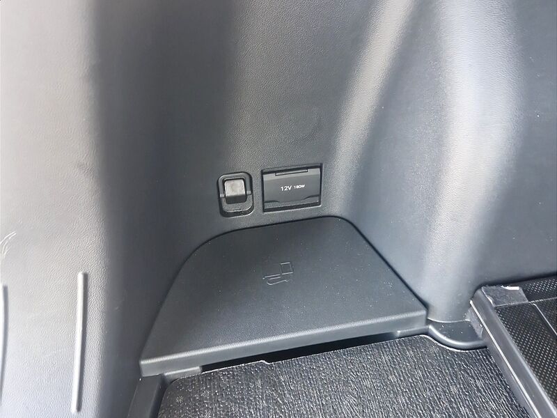 More views of Hyundai Tucson