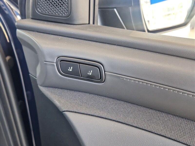 More views of Hyundai Tucson