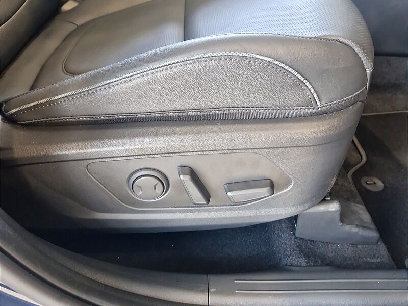 More views of Hyundai Tucson