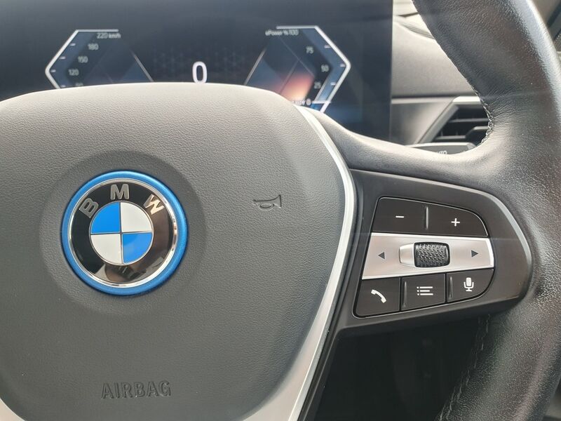 More views of BMW i4