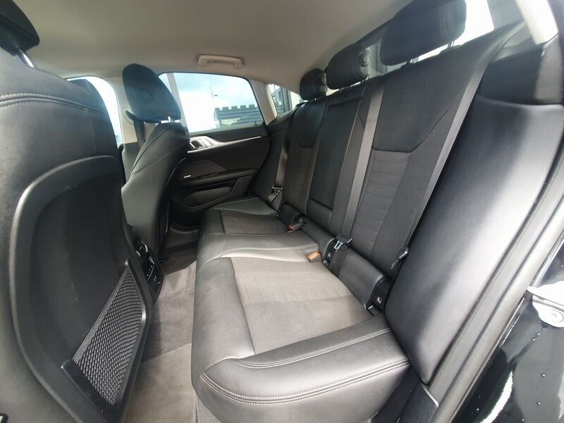 More views of BMW i4