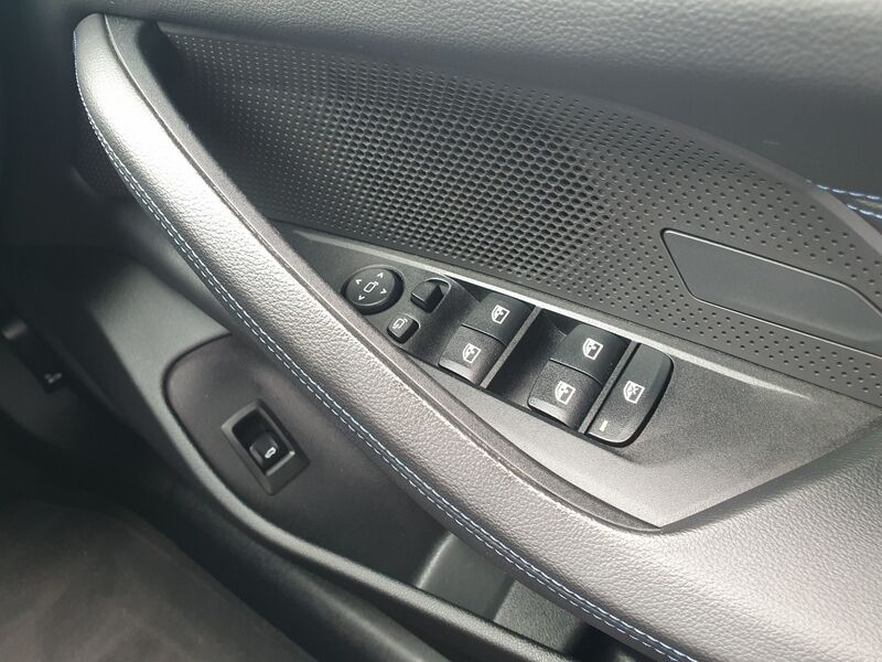 More views of BMW 4-Series