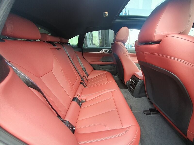 More views of BMW i4