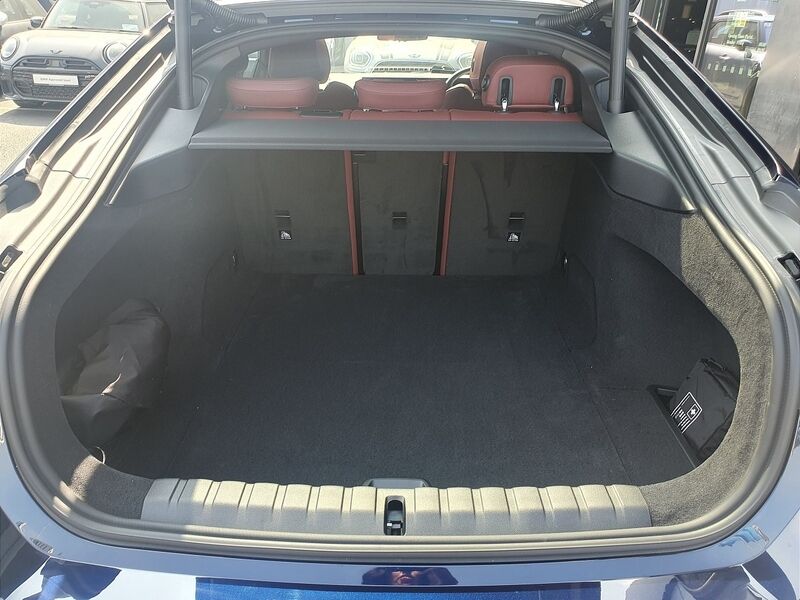 More views of BMW i4
