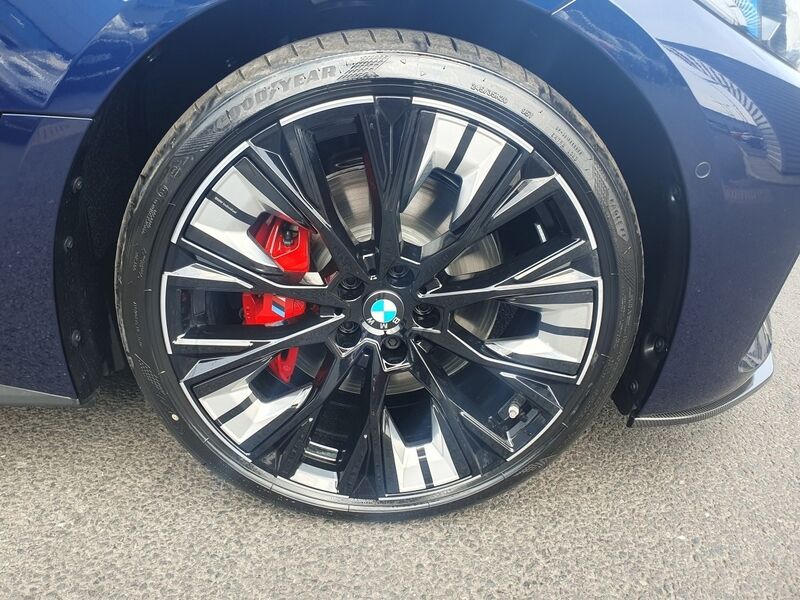More views of BMW i4