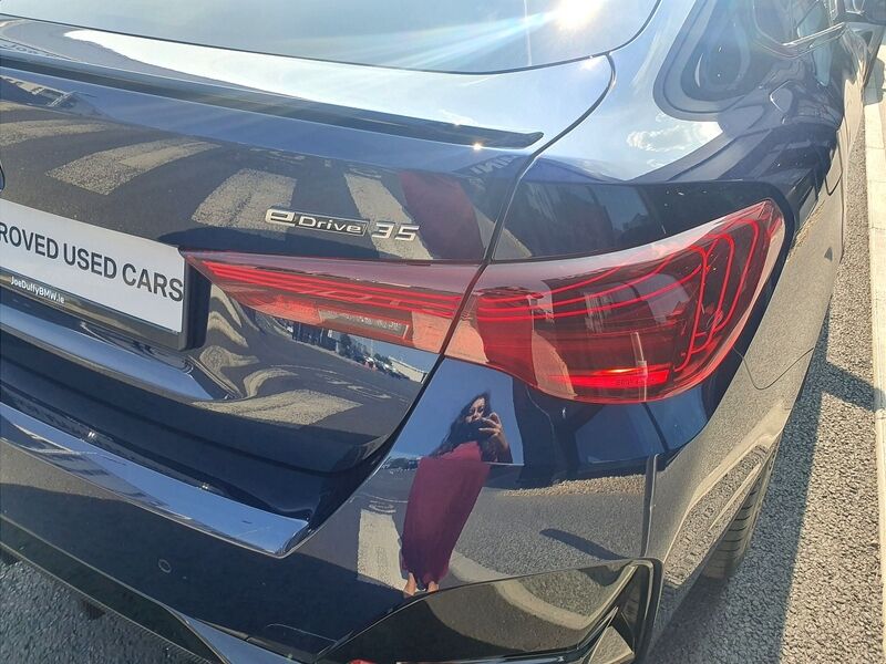 More views of BMW i4