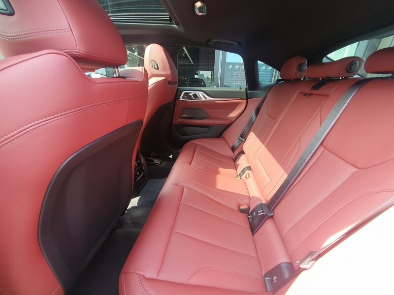 More views of BMW i4