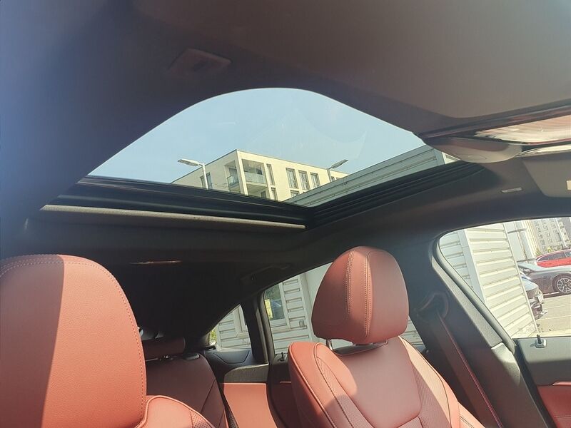 More views of BMW i4