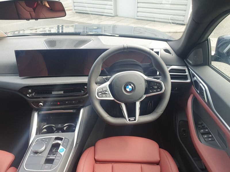 More views of BMW i4