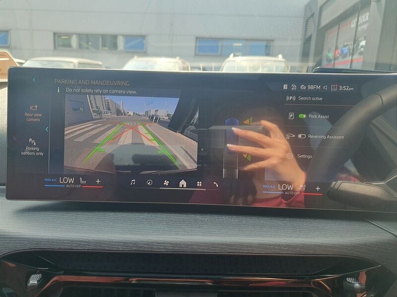 More views of BMW i4