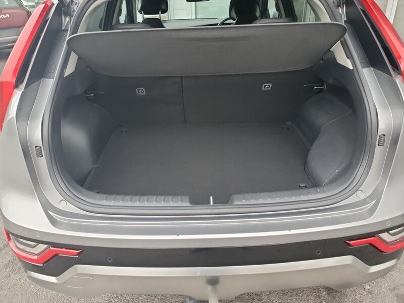 More views of Kia Niro