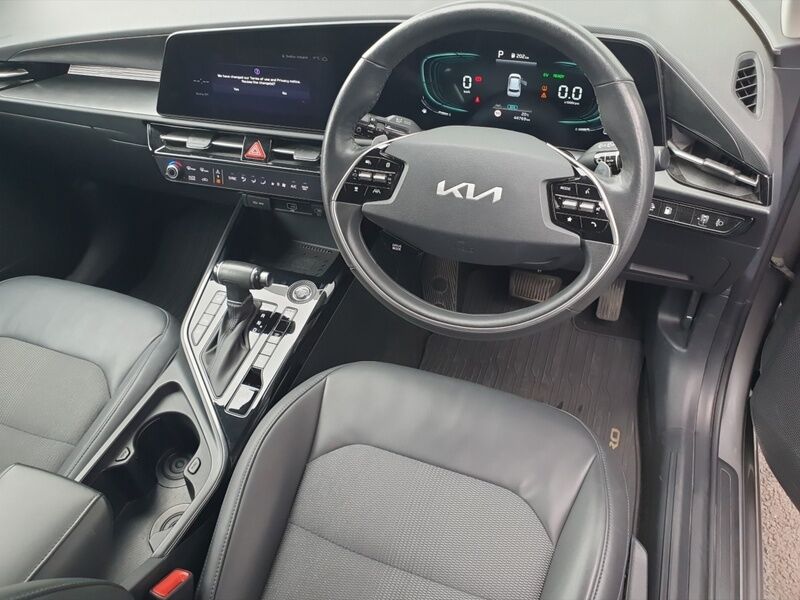 More views of Kia Niro