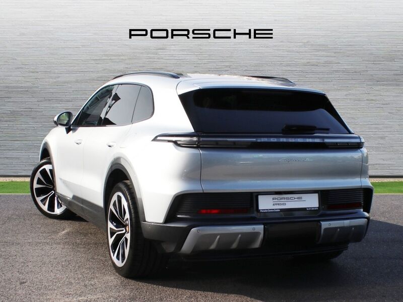 More views of Porsche Cayenne
