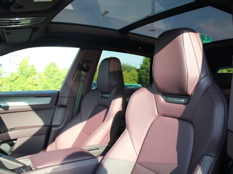 More views of Porsche Cayenne