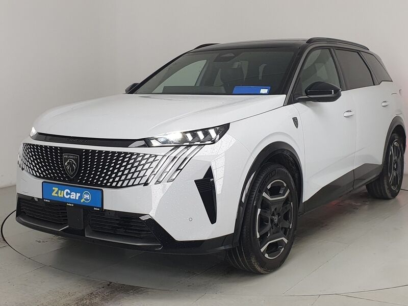 More views of Peugeot 5008