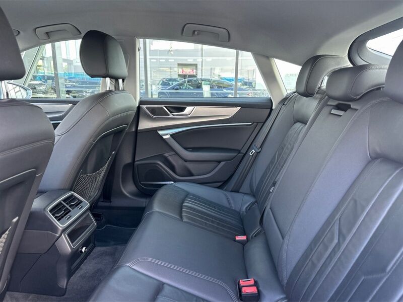 More views of Audi A7