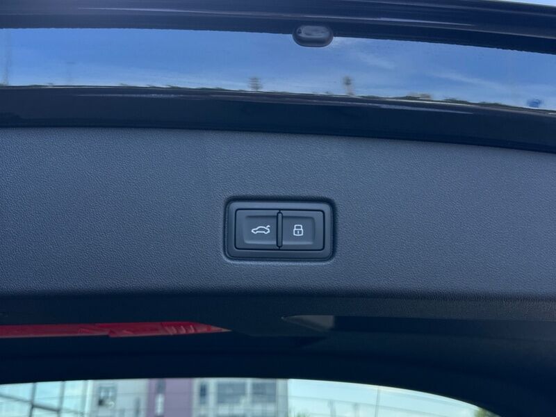 More views of Audi Q4 e-tron