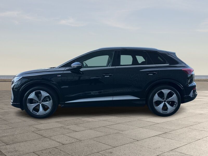More views of Audi Q4 e-tron