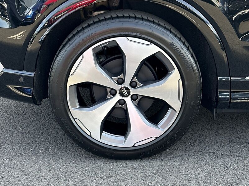 More views of Audi Q4 e-tron