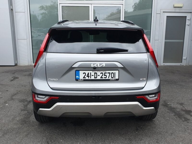 More views of Kia Niro