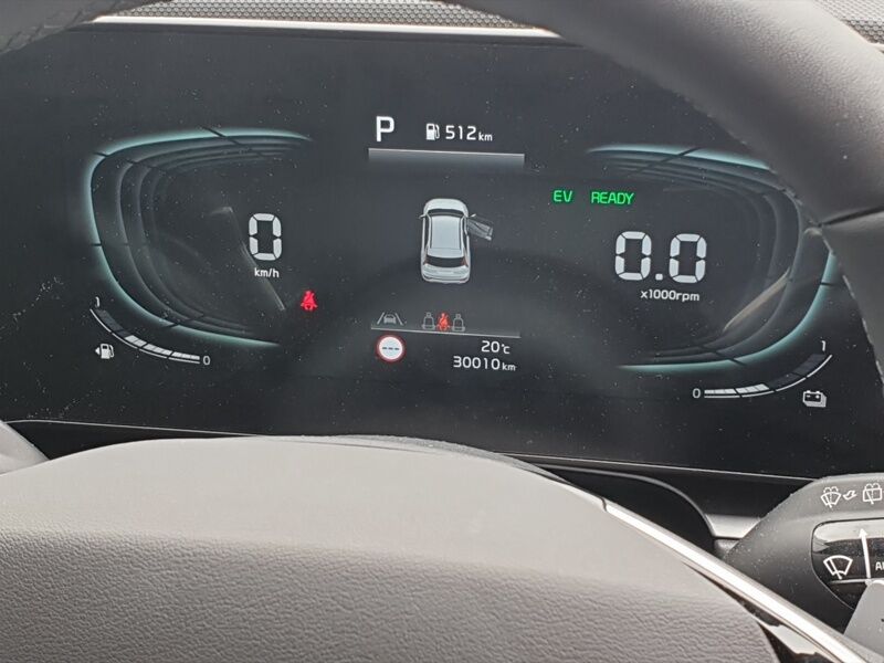 More views of Kia Niro