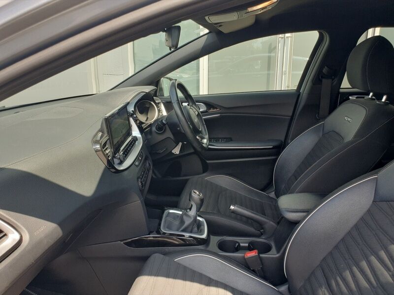 More views of Kia Ceed