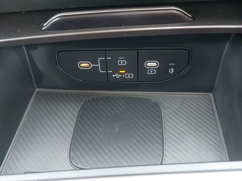 More views of Kia Sportage