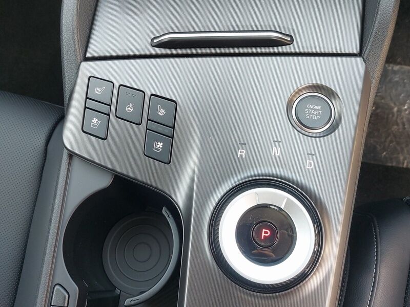 More views of Kia Sportage
