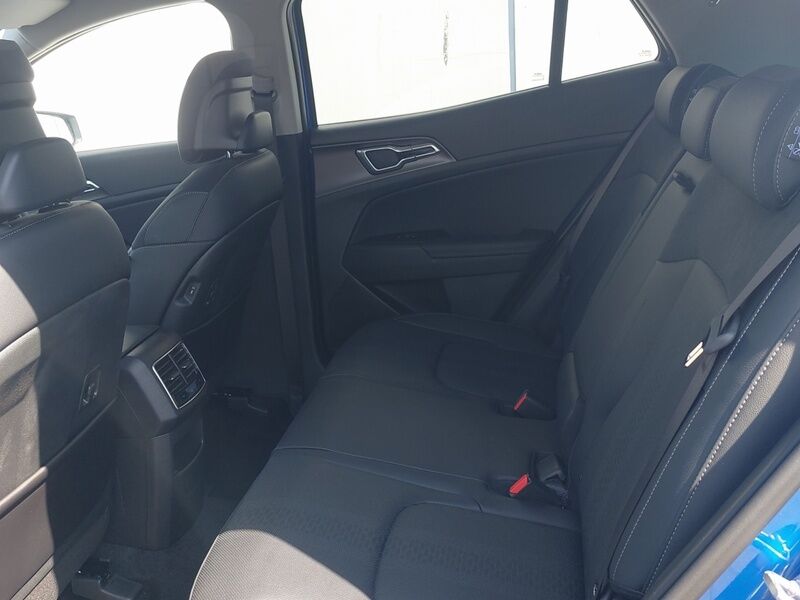 More views of Kia Sportage