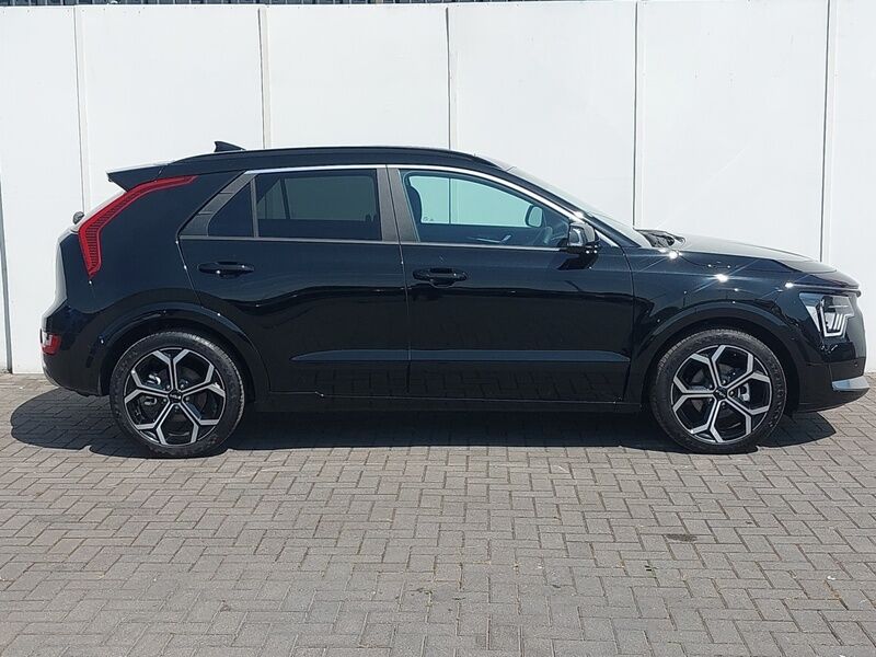 More views of Kia Niro