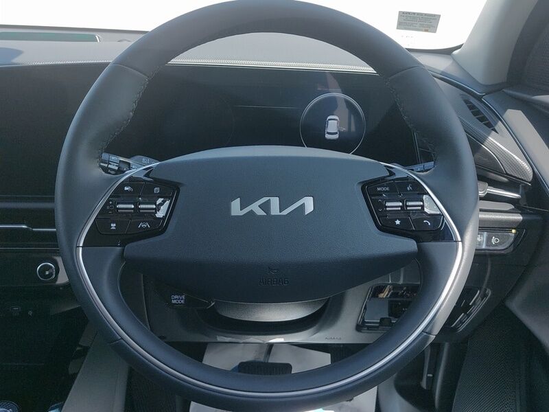 More views of Kia Niro