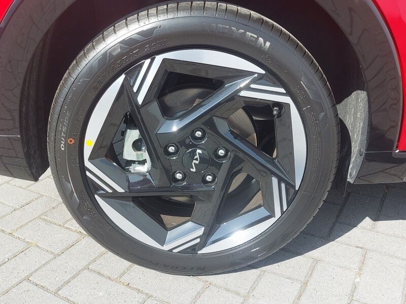 More views of Kia K4
