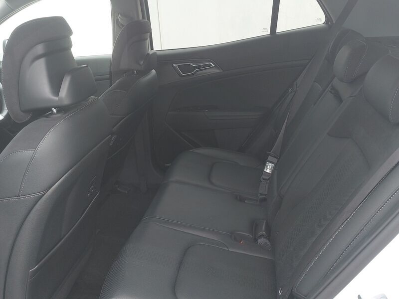 More views of Kia Sportage