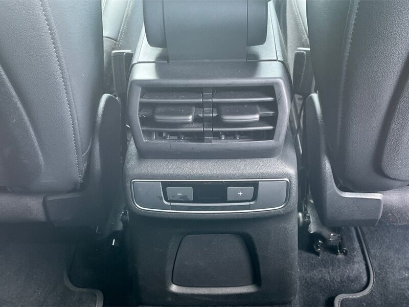 More views of Audi Q4 e-tron