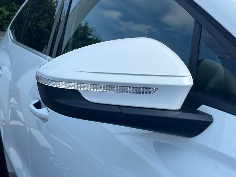 More views of Audi Q4 e-tron