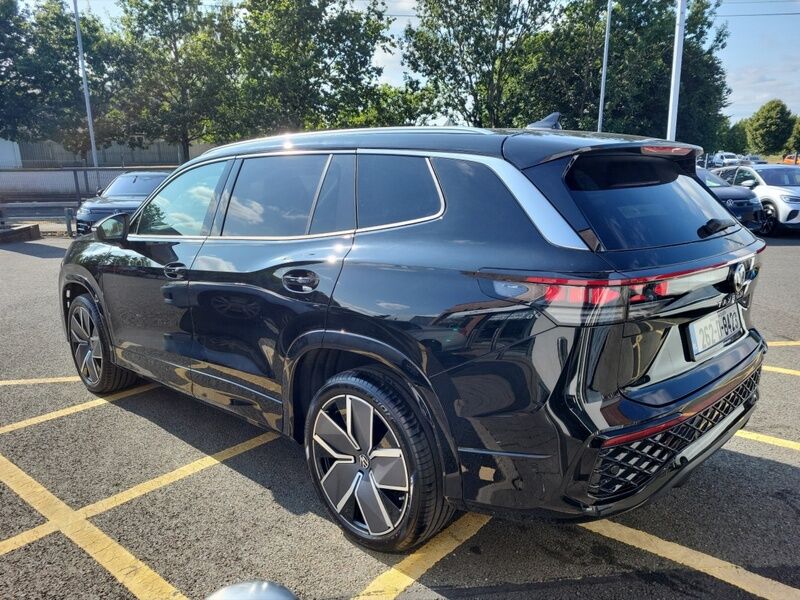More views of Volkswagen Tayron