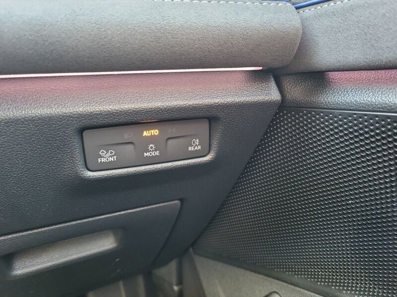 More views of Volkswagen Tayron