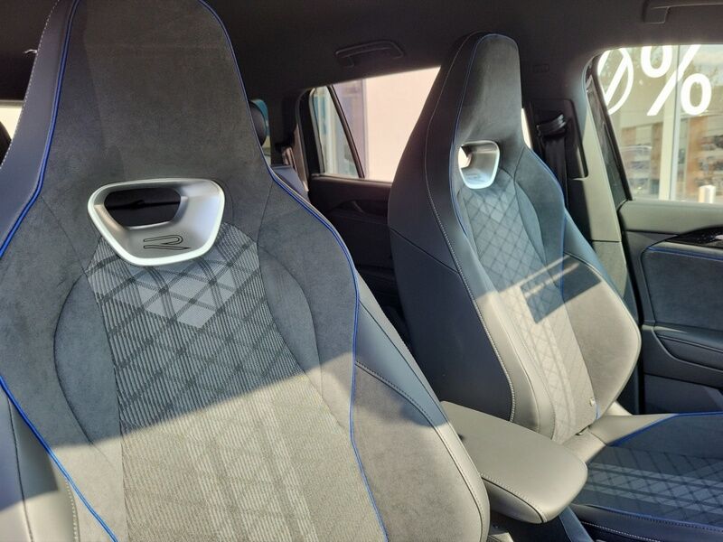 More views of Volkswagen Tayron