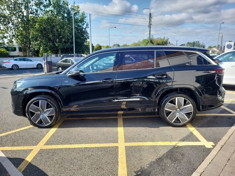 More views of Volkswagen Tayron