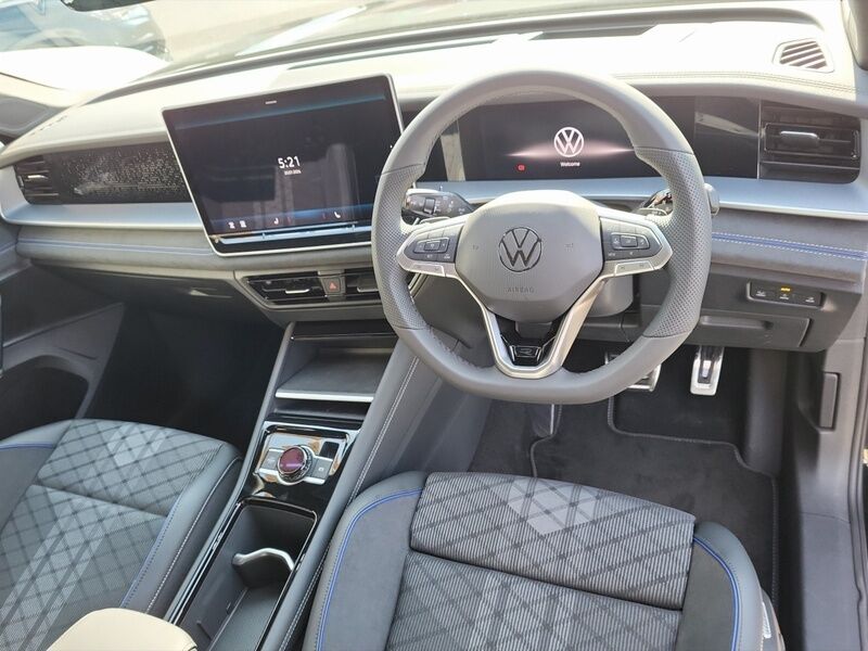 More views of Volkswagen Tayron