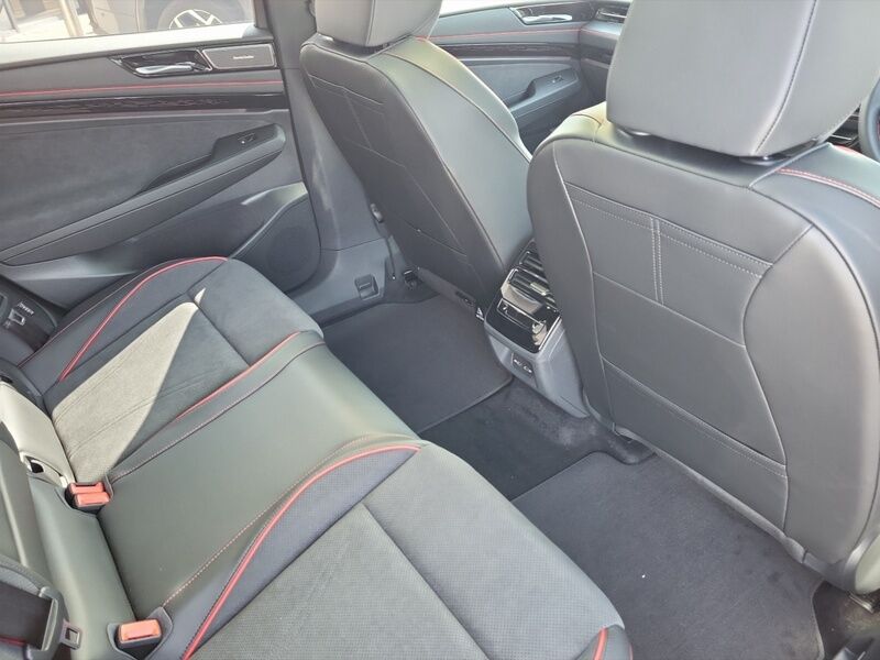 More views of Volkswagen ID.7