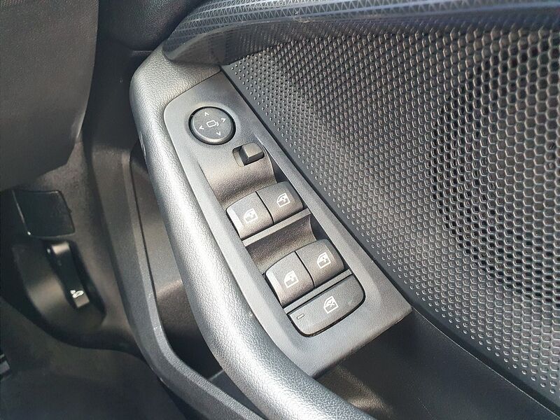More views of BMW 1-Series