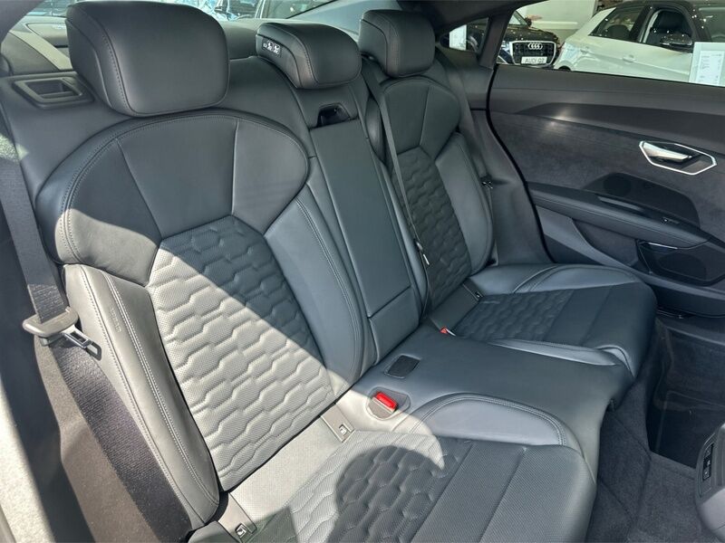 More views of Audi e-tron GT quattro