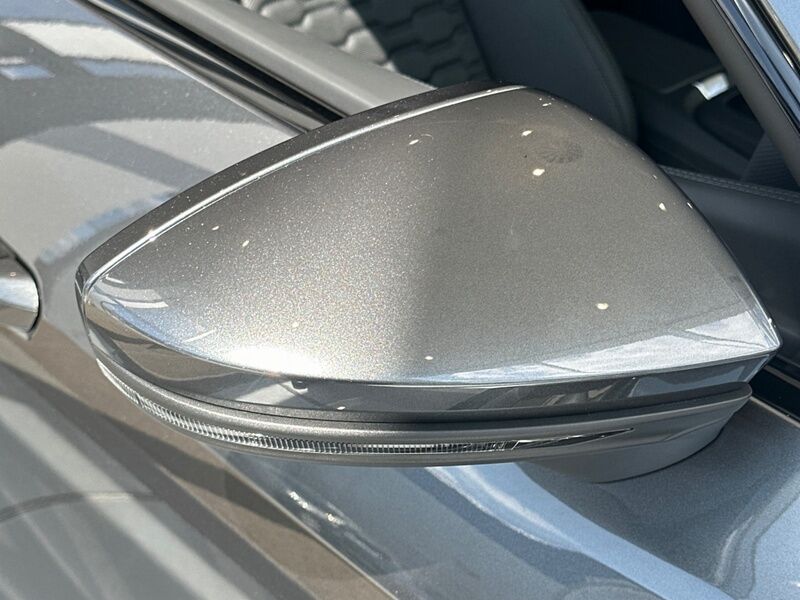 More views of Audi e-tron GT quattro